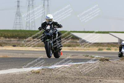 media/Sep-01-2025-Lets Ride (Mon) [[4370d11284]]/B Group/1220pm (Wheelie Bump)/